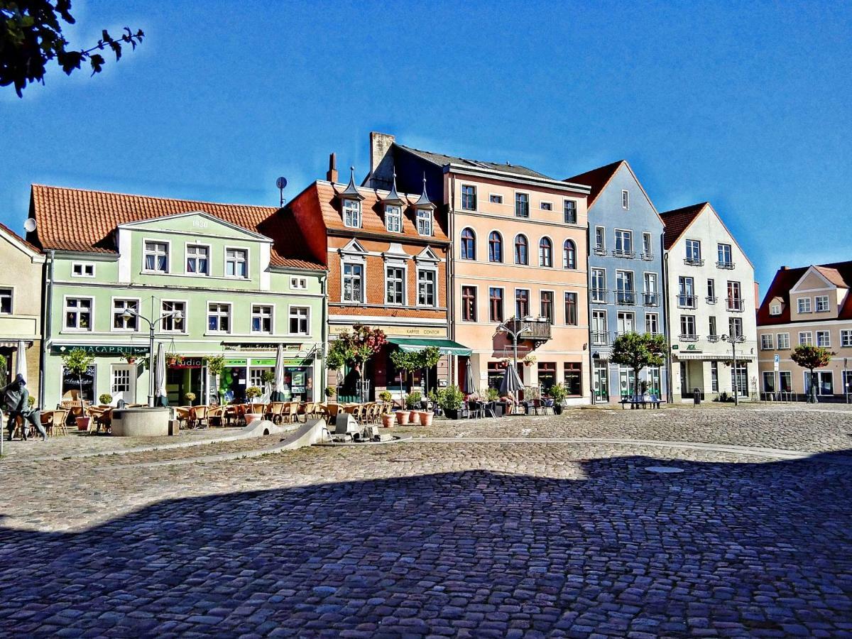 Ferienwohnung Am Ueckerpark Ueckermünde Εξωτερικό φωτογραφία